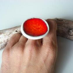 Round red and and white ring, fashion jewelry, ceramic